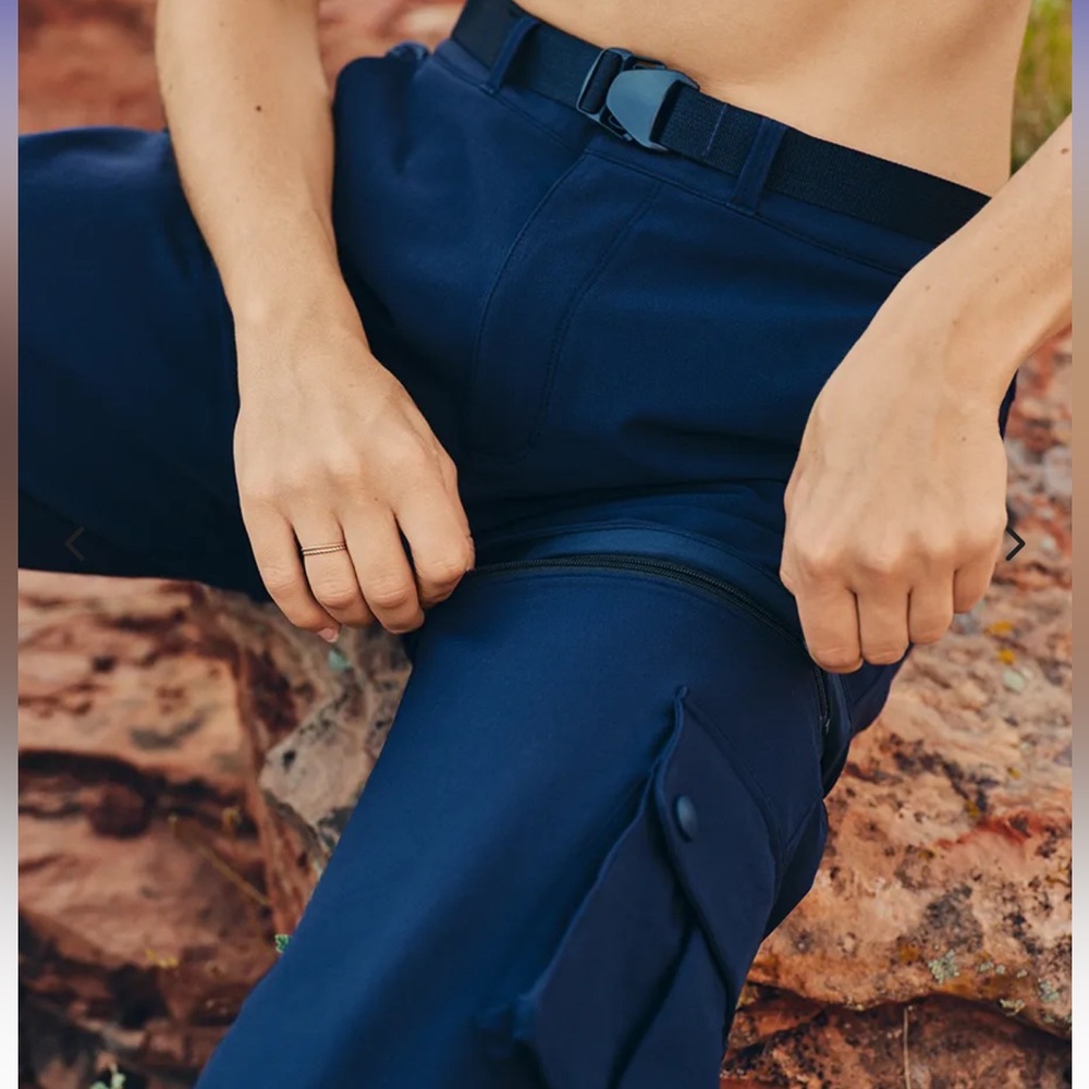 Outdoor Voices XXL RecTrek Zip-Off Pant/Capri/Short in Navy